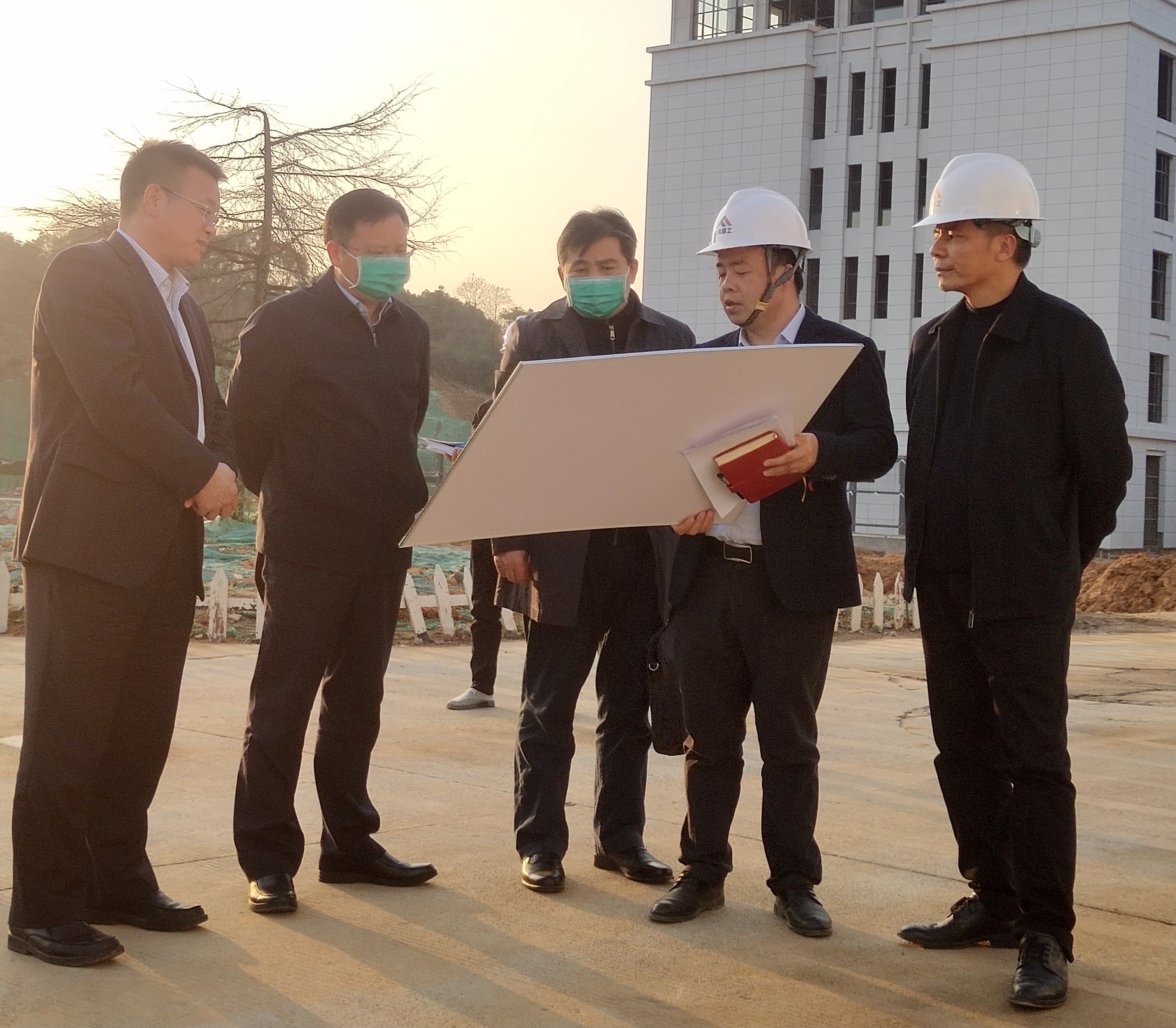 Huang Dongsheng, Secretary of Yichun Municipal Commission for Discipline Inspection, inspects the project undertaken by our company